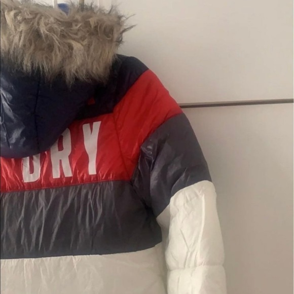 (NEW) Superdry puffer jacket - size S - Picture 8 of 9